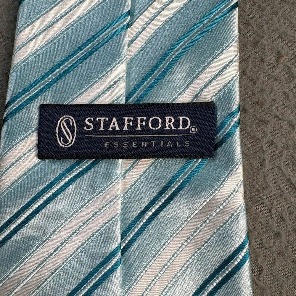 Stafford Essentials Mens Blue Teal White Diagonal Striped Polyester Necktie